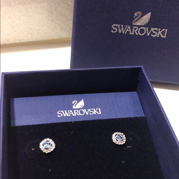 Swarovski Jewelry - Swarovski earring and ring set